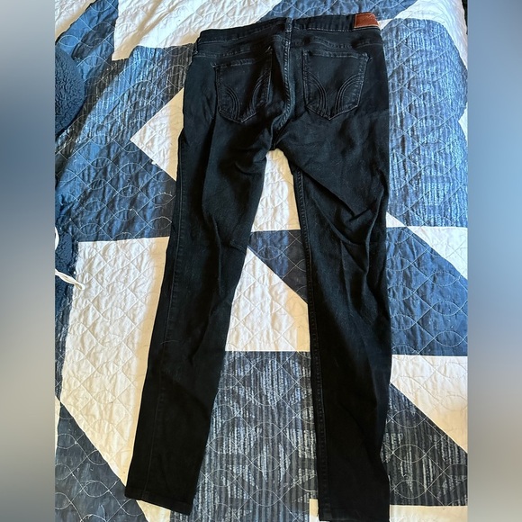 Hollister Women's Black Skinny Jeans - Picture 5 of 5